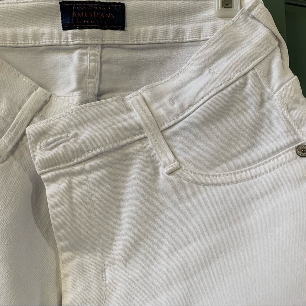 JAMES JEANS Twiggy Crop Skinny Jean in Frost White - gently worn